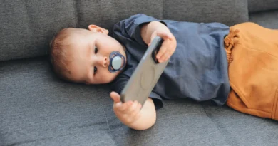 Screen time at ages 1 and 6 may matter more than parents realize