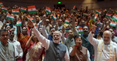 NDA MPs wave tricolour, chant 'Vande Mataram' as they welcome PM at 'Mangal Milan'